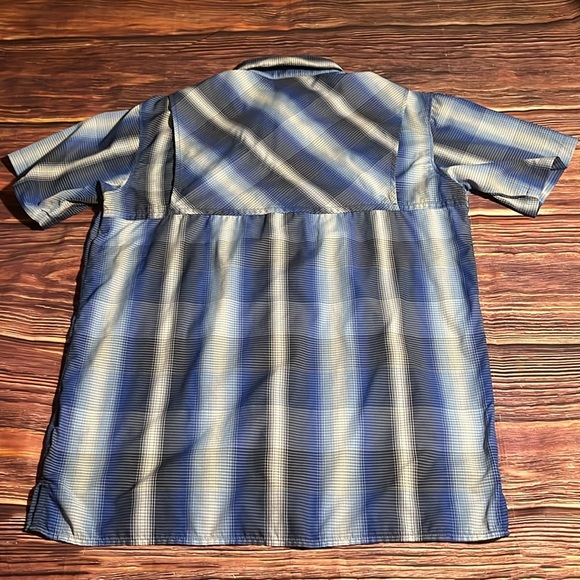 Columbia Omni-Shield Button Down Shirt - Picture 8 of 10